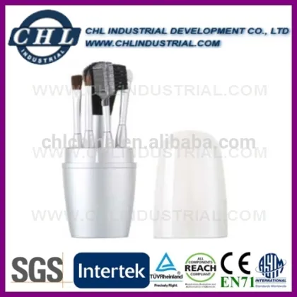 Branded cosmetic brush set with plastic box