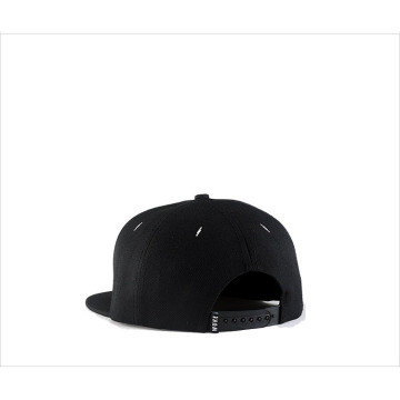 Geborduurde baseballcap van hiphop