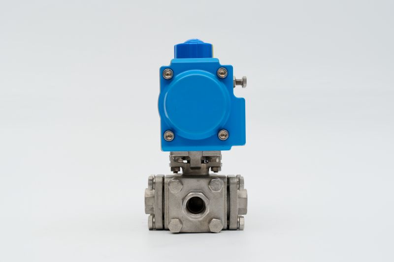 Double L-Port Directional Control Valve