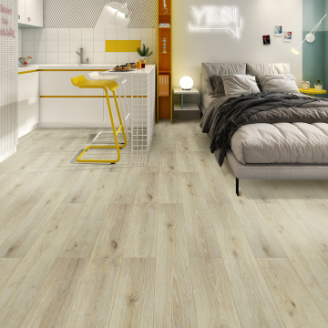 Natural wood finish high quality laminate floor 8mm