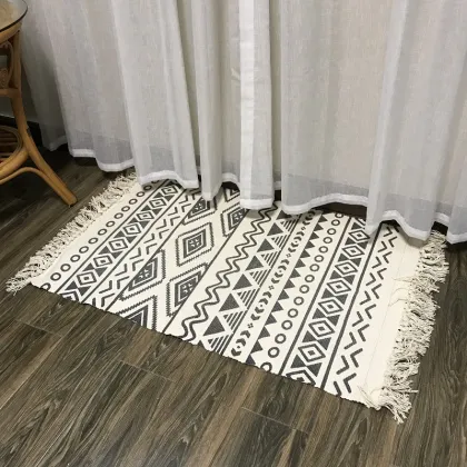Bohemian Tassels Rug Woven Floor Mat Bedroom Living Room Tassel Rug Cotton Tassel Home Carpet Rug Sofa Runner Home Decor