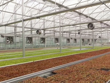 Sistema de ventilação com ventilador de circulação