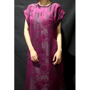 Vestido maxi de ciruela con mangas