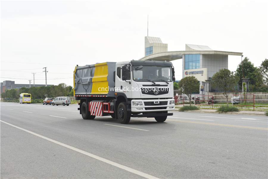 municipal solid waste collection truck for sale