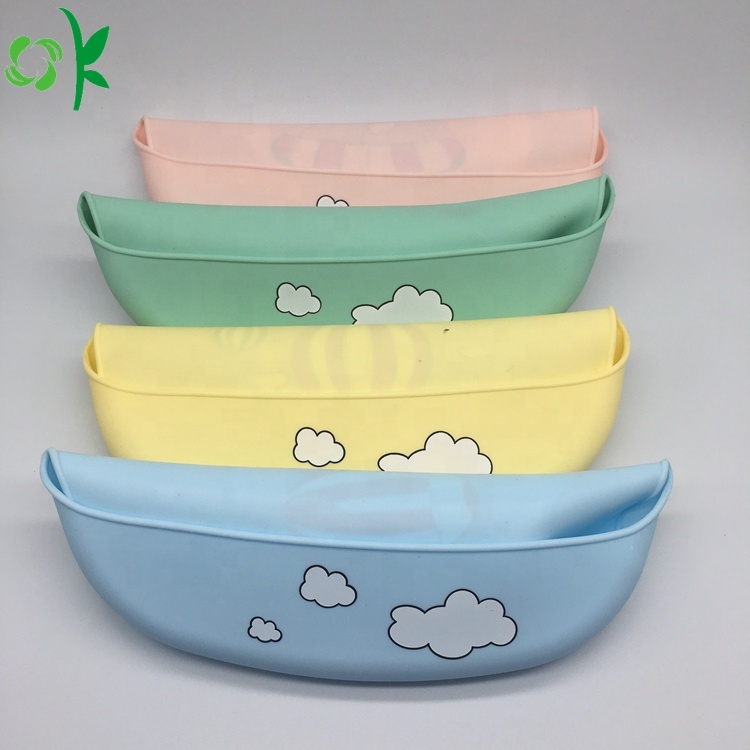 OEM Customized Cartoon Printing Silicone Baby Bibs