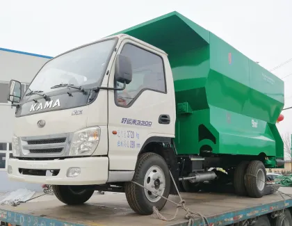 Hot Selling Diesel Feed Distributing Machine for Livestock Farms