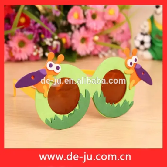 EVA Material Green Grass With Small Bee Decoration Plastic Toy Glasses