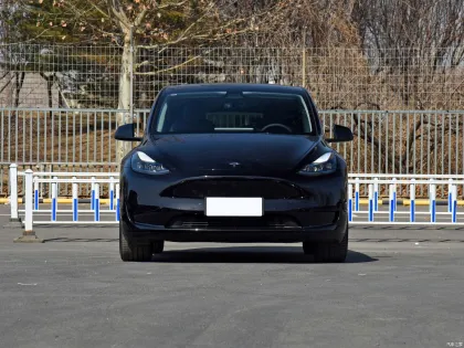 New Energy EV Cars: Tesla Model 3/Model Y, Used Cars, and Accessories in China