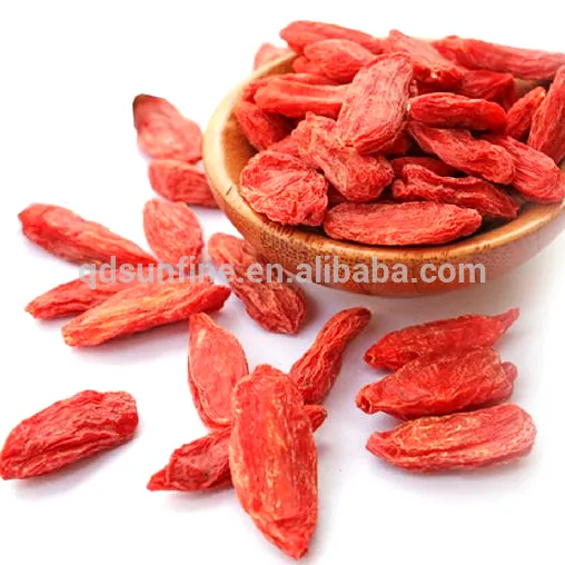 Low pesticide organic dried goji berry