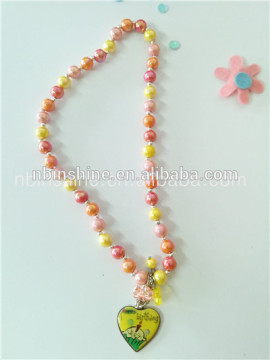 Latest design chunky plastic bead necklace for kids , fashion hot sale pendant necklace