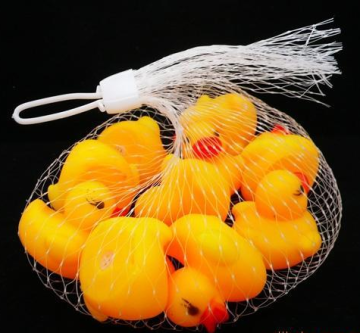 Hot Selling cheap extruded toy net with clips
