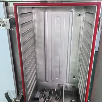 Compact Electric Featuring Rapid Steamer