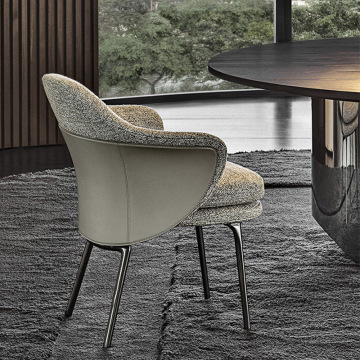 Moderna sedia da pranzo in legno massiccio italiano - Design casual semplice per ristoranti e uffici