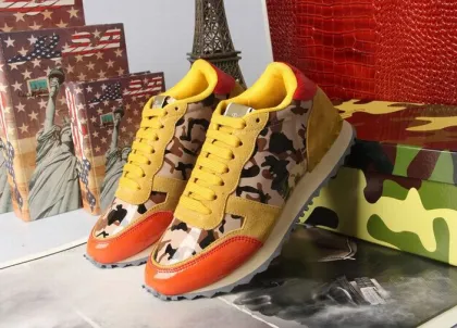 Fashion Valentino shoes, high quality cheap Valentino sneakers, Valentino men's fashion casual outdoor shoes walking shoes
