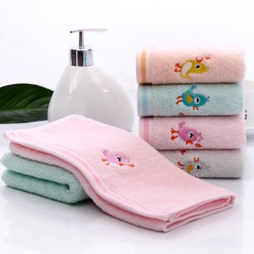 Lenço de toalha de rosto de lavagem de bebê bordado desenho animado
