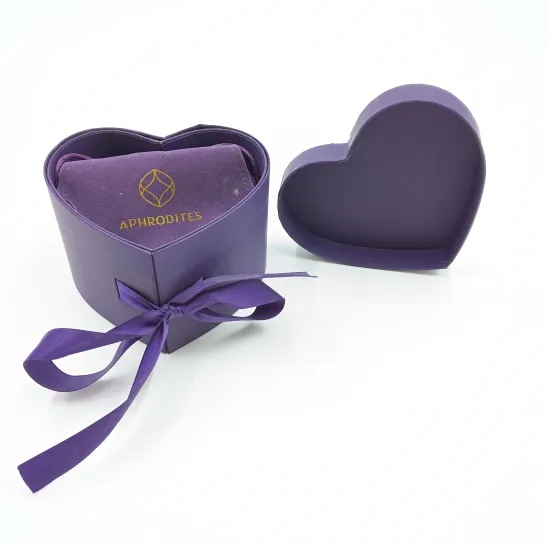 lid base paper box ribbon bow packaging heart