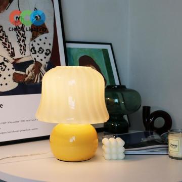 Nordic Art Design Glass Desk Lampを鳴らします