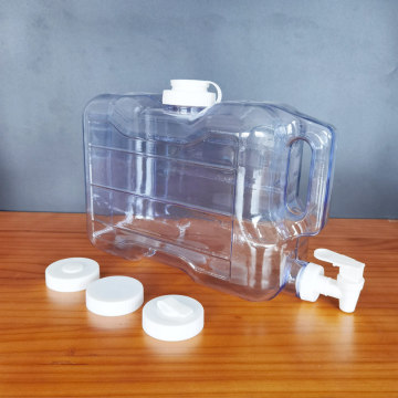Real Food-Grade Outdoor Portable 2 Gallon Plastic Freezer Spigot Water Jug: 7.8L Storage Container with Tap