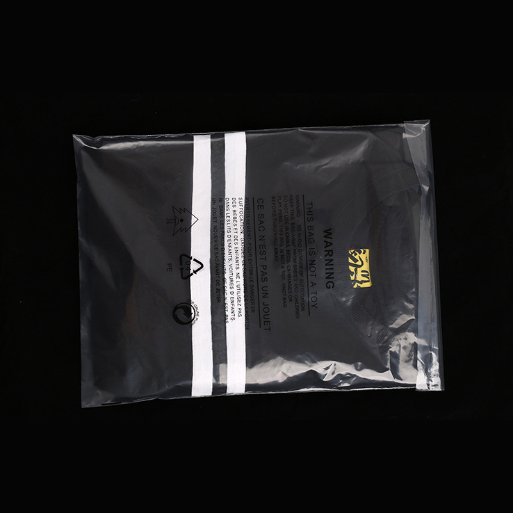 PEself adhesive bag with suffocation waring