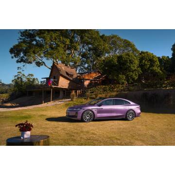 New luxury sedan Hyper A800