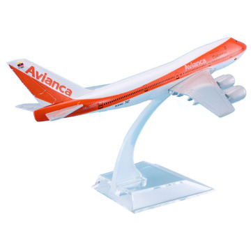 16cm Avianca Airline Boeing 747 Plane Model: Diecast Alloy Aviation Toy Aircraft