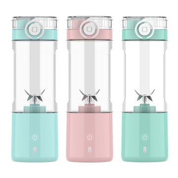SmoothieMaster: USB Rechargeable Personal Blender with Strong Stainless Steel Blades - Portable and Convenient Blending Solution