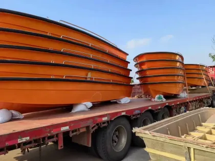 4m/4.5m/5.2m/6m Fiberglass Assault Boat for Lake and Sea