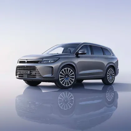 Huawei AITO M7 Luxury Hybrid Electric SUV