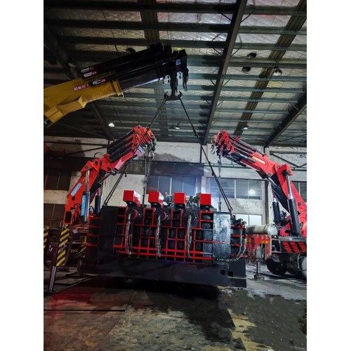 Máquina enfardadeira hidráulica de metal projetada para uso industrial