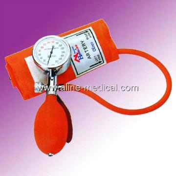 palm type sphygmomanometer