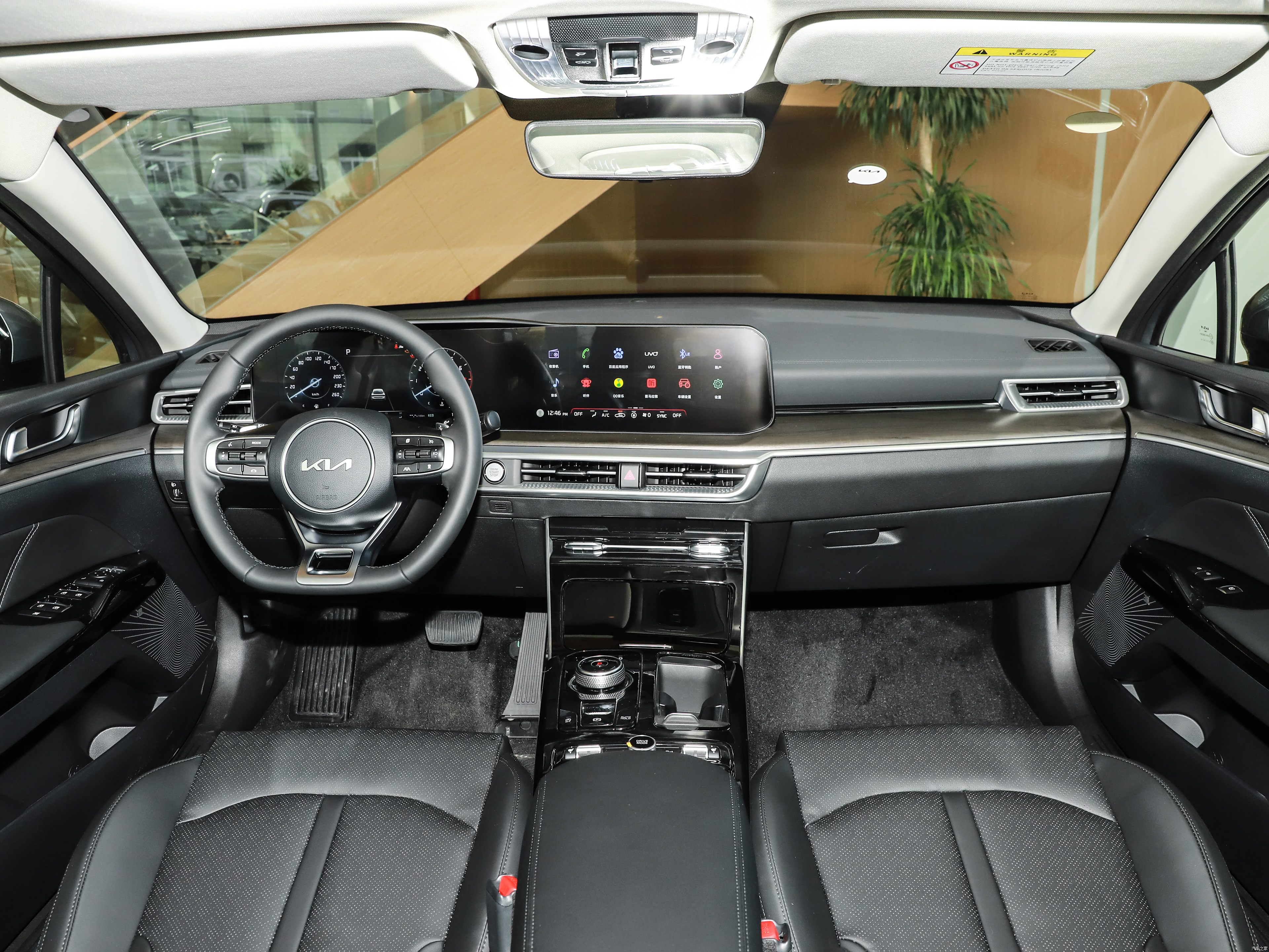2025 KlA K5 1.5T Gasoline vehicle