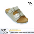 Sandalias de corcho de ante beige suave para mujer