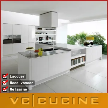 Independent island of withe lacquer kitchen cabinets