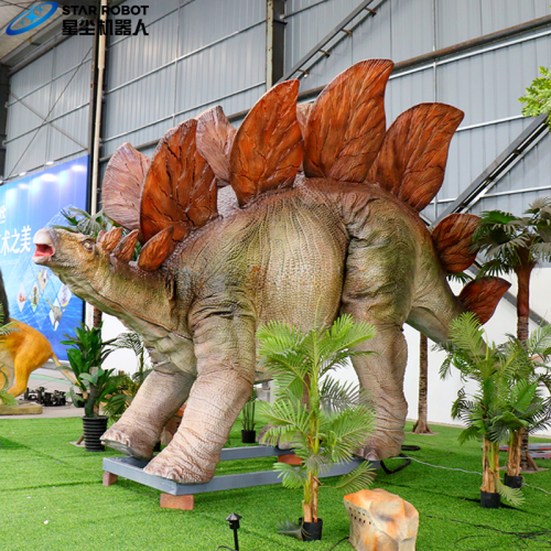 Robot stegosaurus berkualitas tinggi dengan fitur realistis