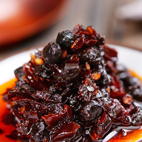 Black Bean Sauce Crispy Chili Oil Hot Selling with Fermented Soybeans Hot Pepper Paste Manufactory