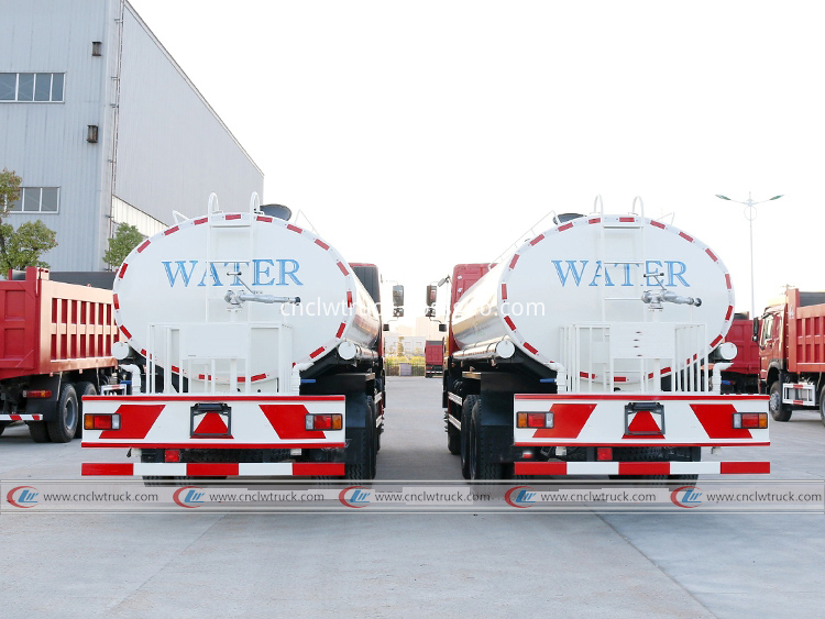 water sprinkler truck 1