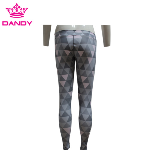 သူတော်ကောင်းတရားတြိဂံပုံသဏ္ဌာန် Leggings