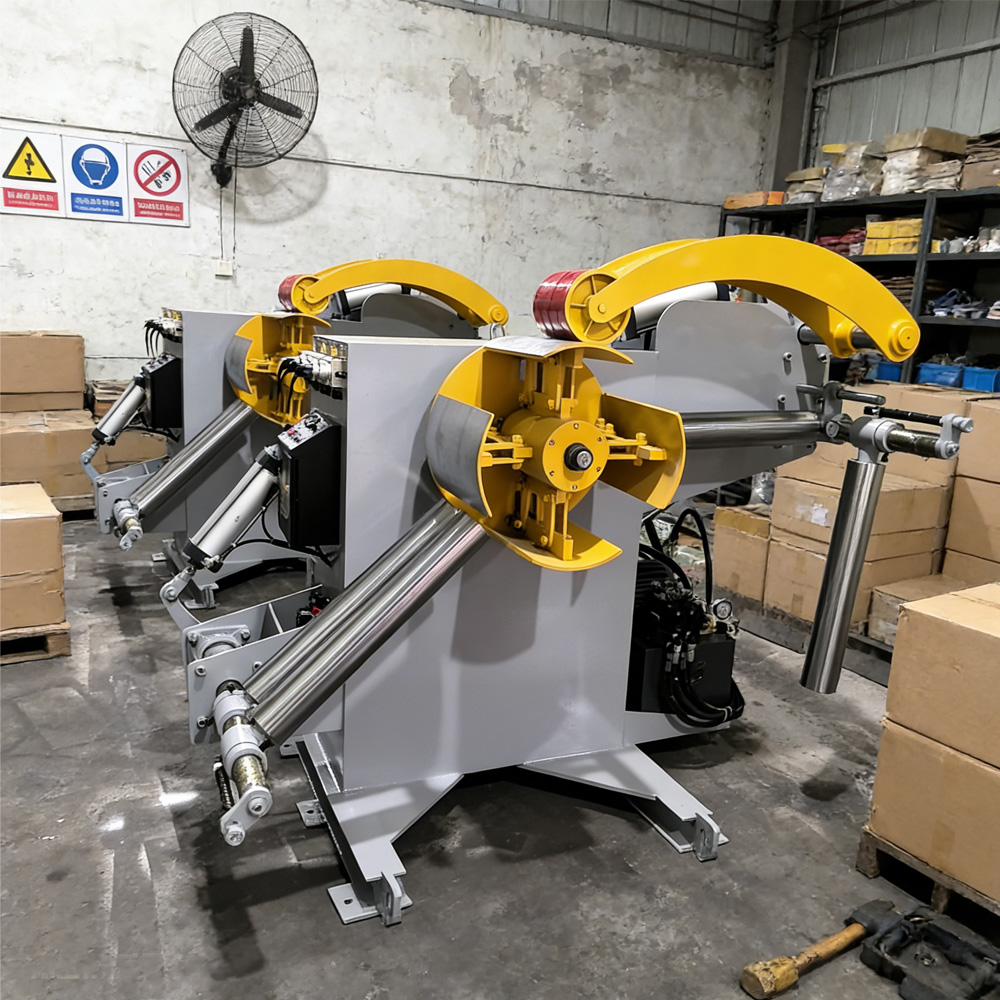 Hydraulic decoiler with material stop arm