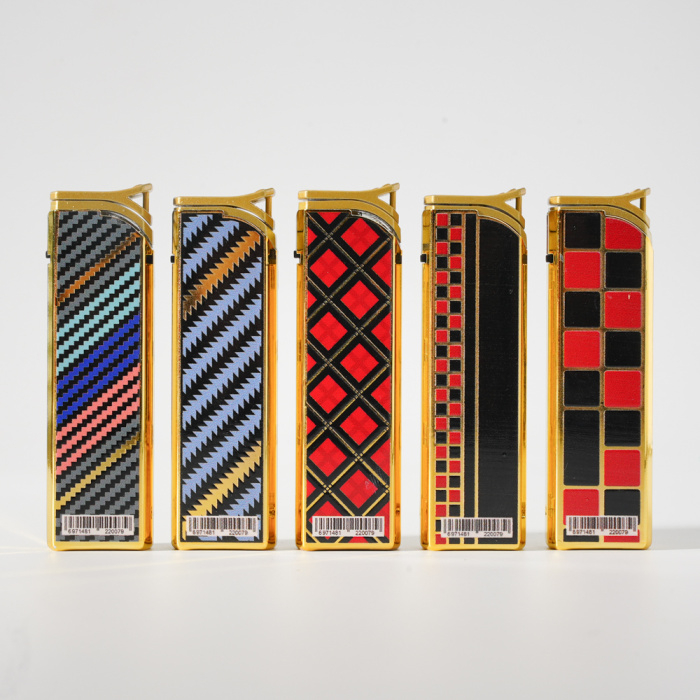 Угловое зажигание прохладно с металлической крышкой