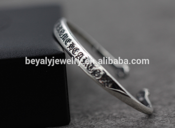 Letter engrave silver bangle