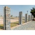 Садовый акцент с дизайном стены Gabion