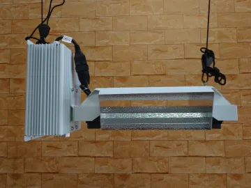 ETL listed 1000 Watt Double Ended grow fixture with Bulb