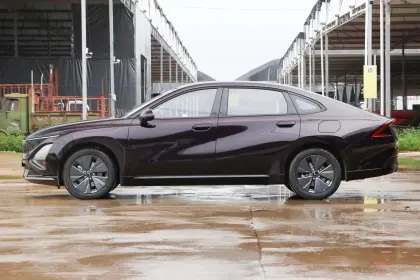 Brand New Wuling Starlight PHEV 2024 Co-creation Edition - New Chinese Vehicle