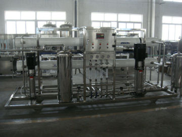 4t / H Reverse Osmosis Water Treatment Equipment For Mountain Water