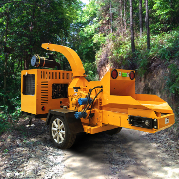Diesel Powered Mini Mobile Tree Branch Shredder