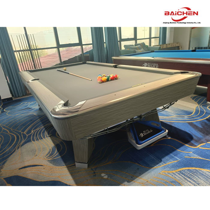 Ticari Bilardo Masasının Temizlenmesi Kolay
