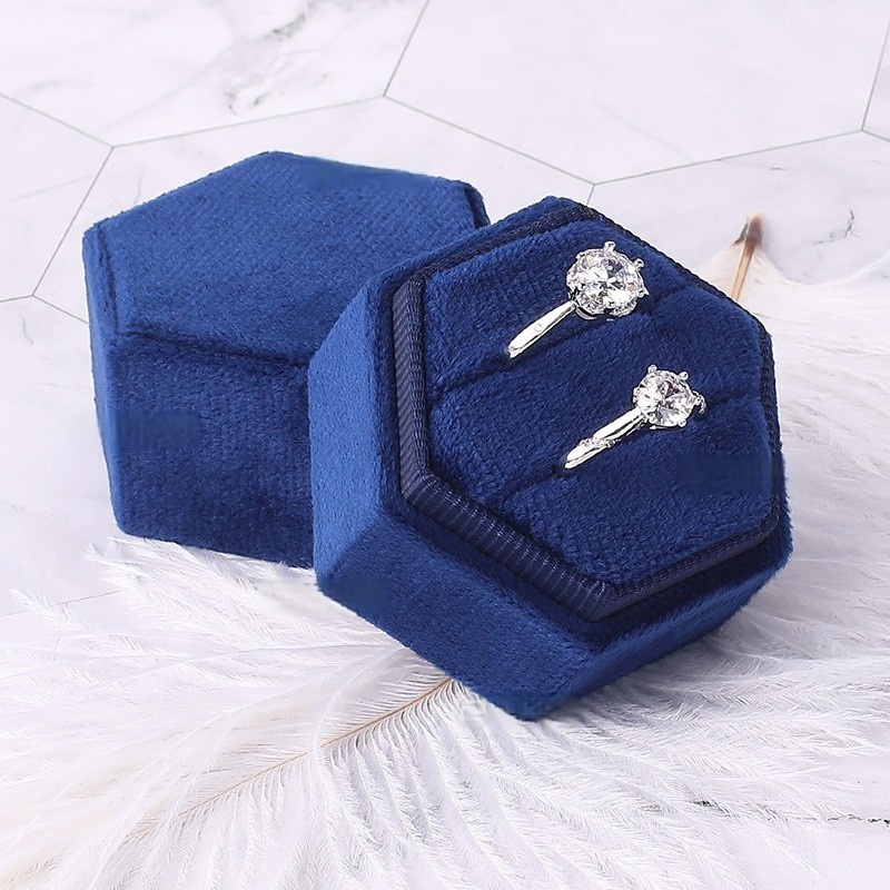 Custom Logo Velvet Hexagonal Travel Jewelry Ring Box