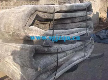 Marine Airbag for Ship Upgrading and Launching (01)