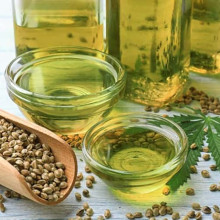 روغن حامل بذر کنف برای مراقبت از پوست