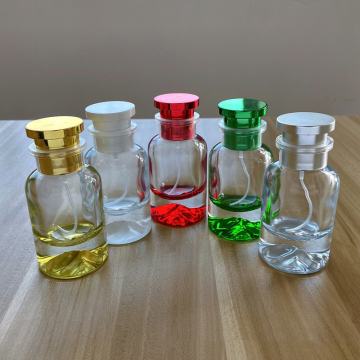 Botol minyak wangi semburan multi-warna khas untuk reka bentuk bawah gunung